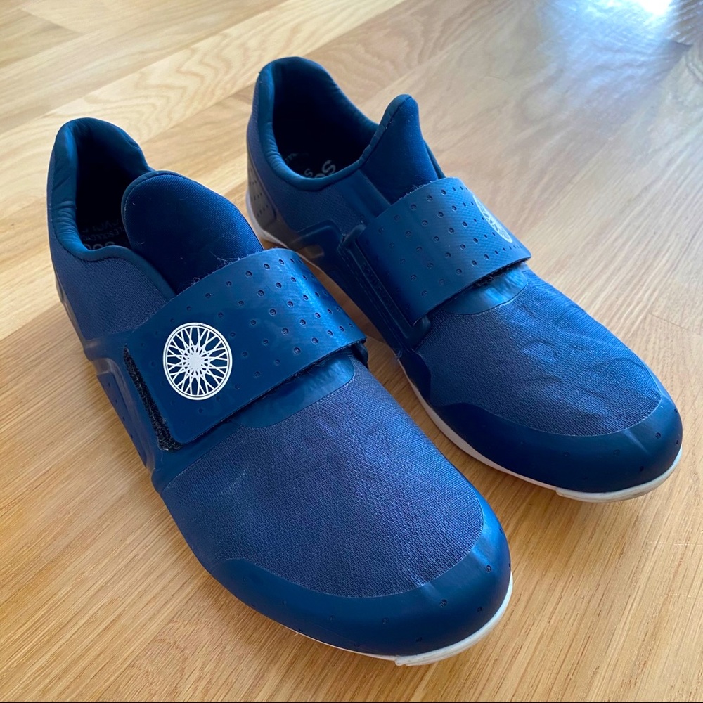 SoulCycle x Pearl Izumi Women’s Navy Spin Shoe